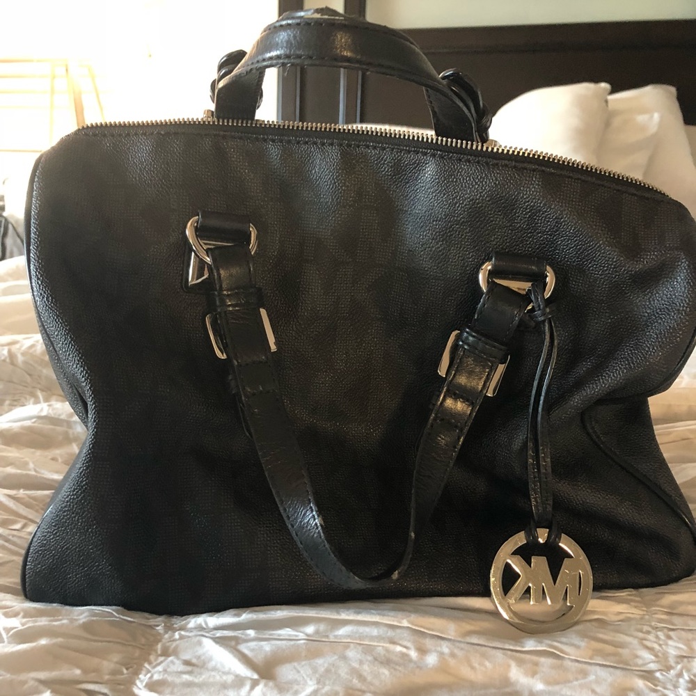 Black Michael Kors speedy purse